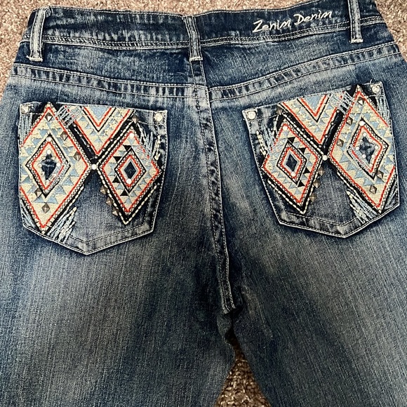 Jeans - Picture 3 of 3